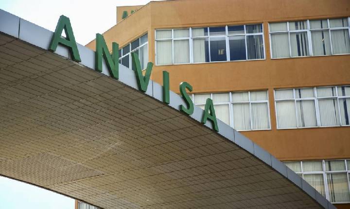 ANVISA dá 15 dias para saúde esclarecer informações sobre auto testes.